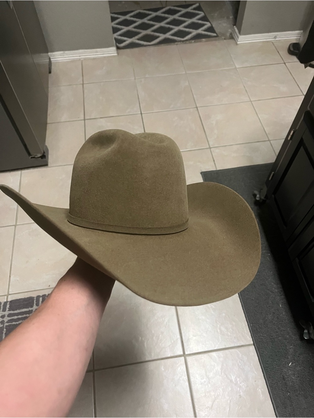 Resistol 6X felt hat 71/8 in Driftwood color